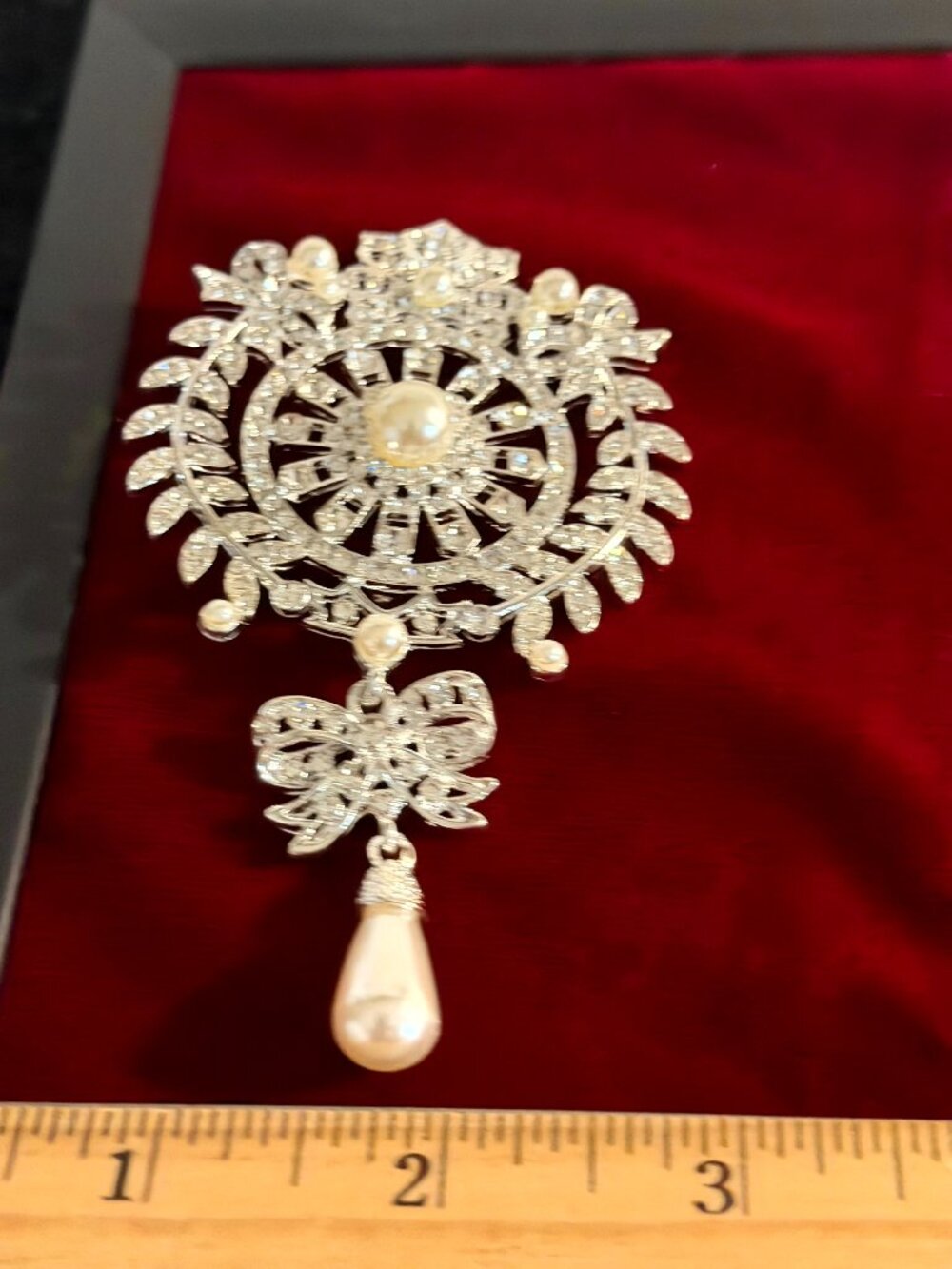Vintage Style Faux Pearl and Rhinestone Brooch